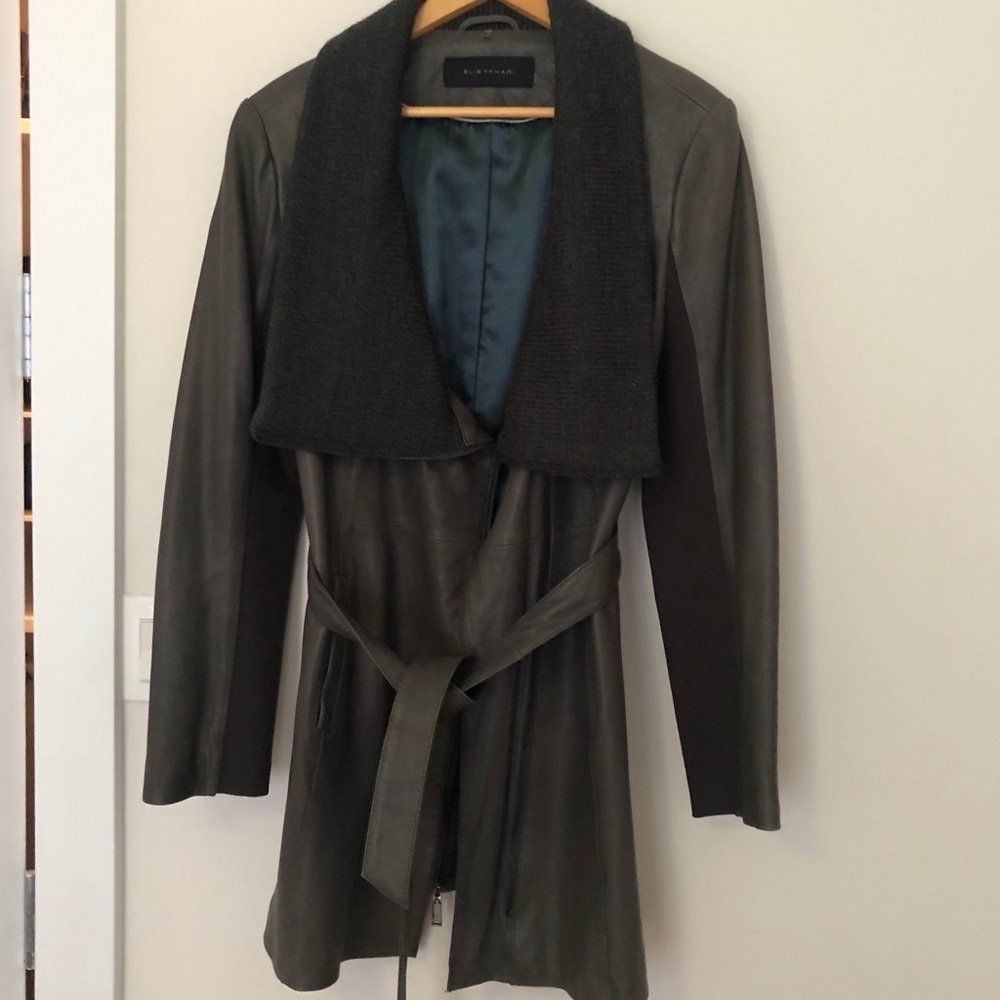 Elie Tahari Leather wrap jacket w/rib knit collar